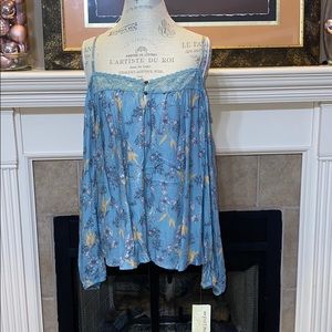 Brand NWT Rewind Off Shoulder Blouse